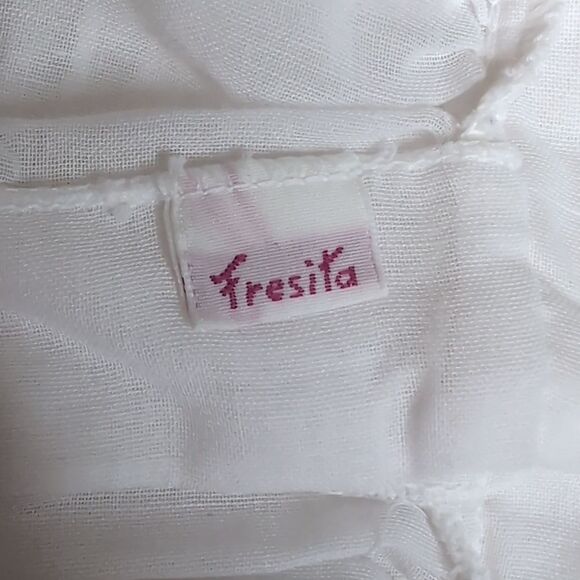 Vintage Fresita 9-12 Months White Embroidered Little Lamb Apron - Picture 8 of 9